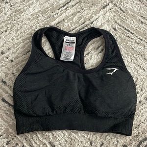 Black gymshark sports bra